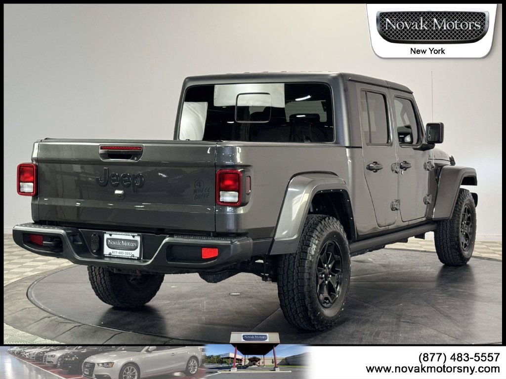 Used 2022 Jeep Gladiator Sport AWD/4WD image 8