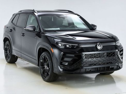 New 2026 Volkswagen Tiguan SE R-Line image 15