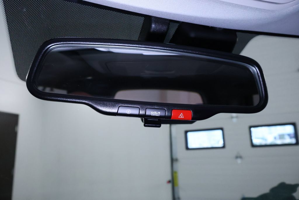 Used 2023 Kia Soul GT-Line w/ GT-Line Technology Package FWD image 25