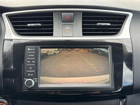 Used 2019 Nissan Sentra SL w/ Exterior Package image 11