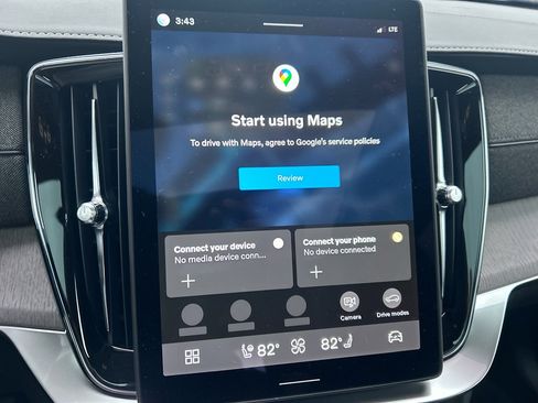 Used 2026 Volvo XC90 B6 Ultra w/ Lounge Package image 25