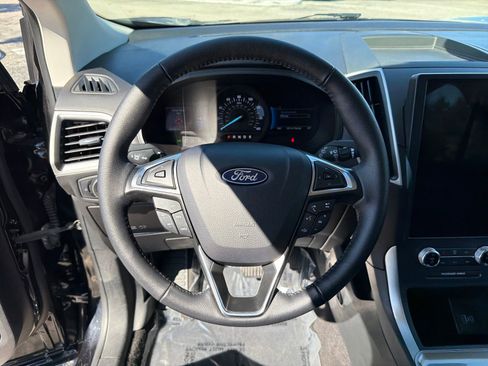 Used 2024 Ford Edge SEL image 13