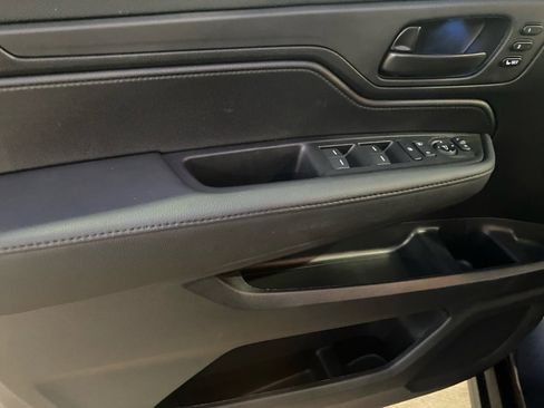 Certified 2026 Honda Odyssey EX-L image 36