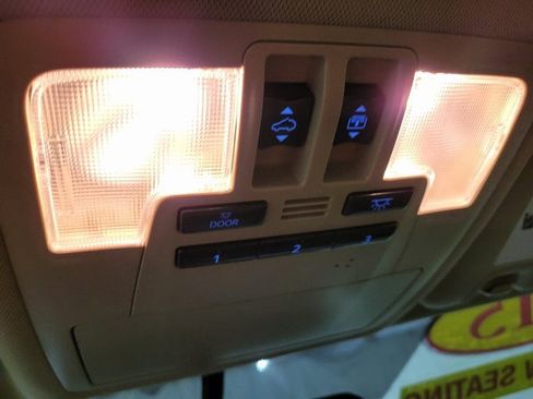 Used 2015 Toyota Highlander Limited image 42