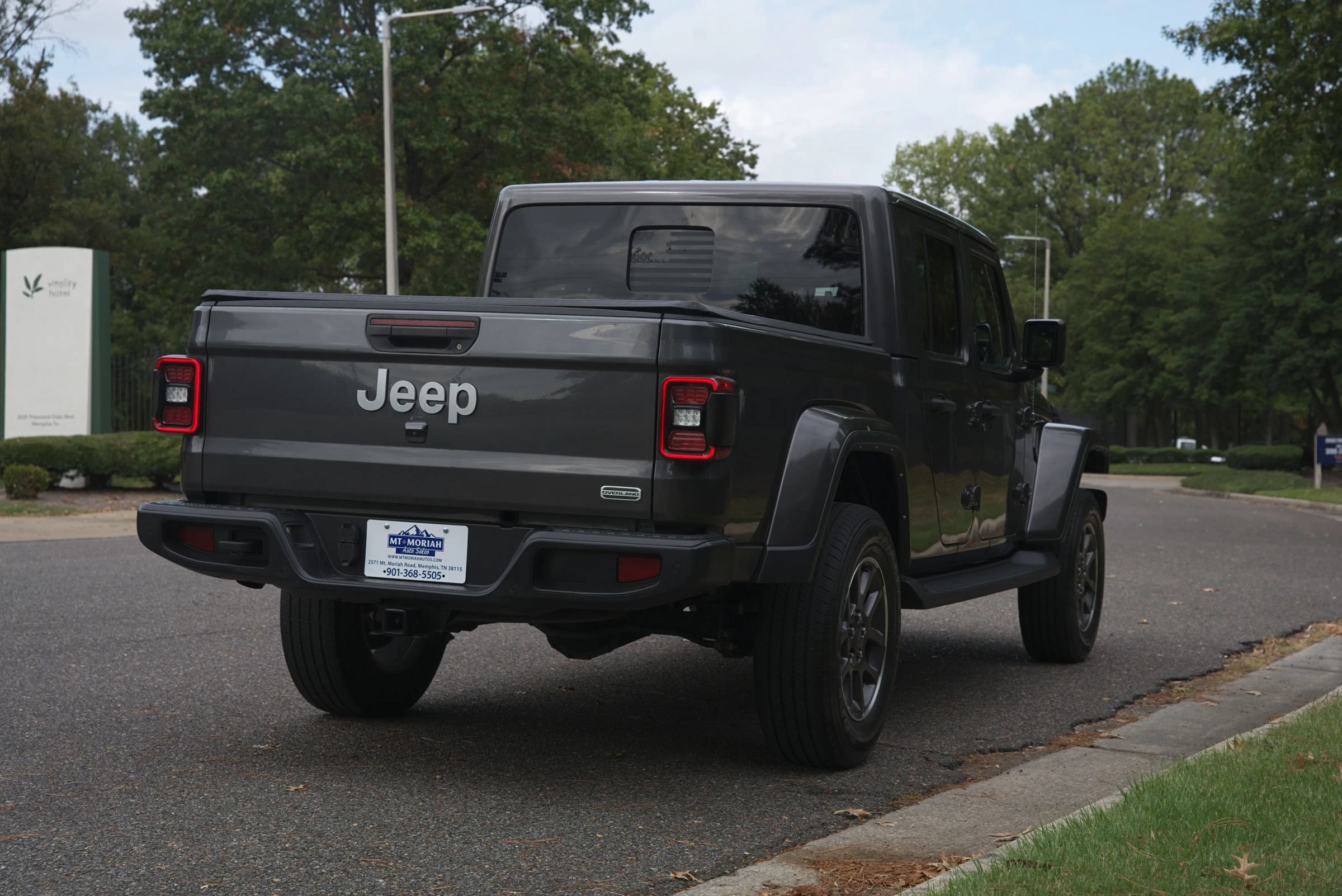 Used 2021 Jeep Gladiator Overland w/ Popular Equipment Package AWD/4WD image 6