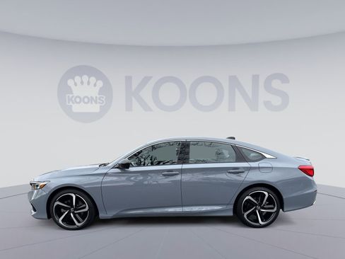 Used 2022 Honda Accord Sport image 2