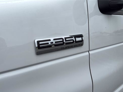 New 2027 Ford E-350 and Econoline 350 Super Duty w/ Power Equipment Group RWD image 29