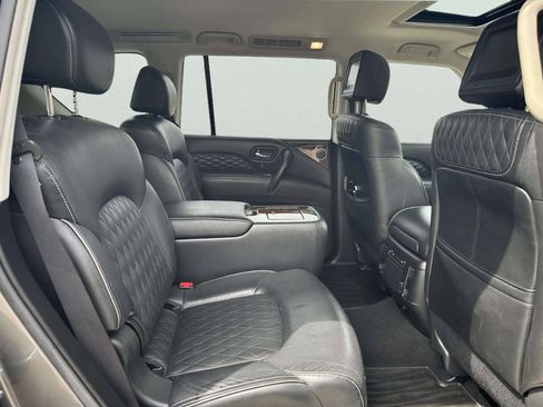 Used 2019 INFINITI QX80 Luxe w/ 22" Wheel Package AWD/4WD image 16