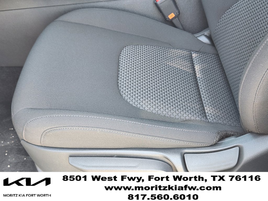 New 2027 Kia Sportage LX FWD image 17