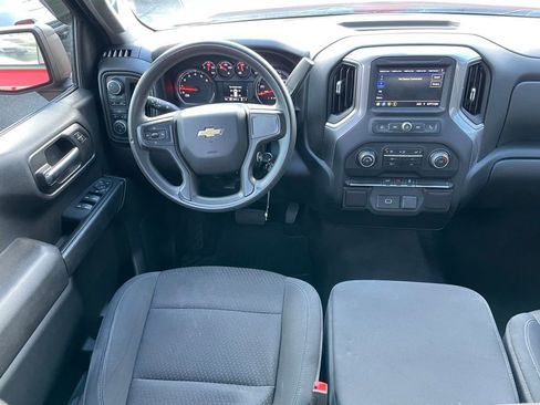 Used 2020 Chevrolet Silverado 1500 Custom w/ Custom Value Package image 8