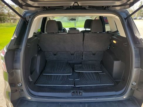 Used 2017 Ford Escape SE AWD/4WD image 29