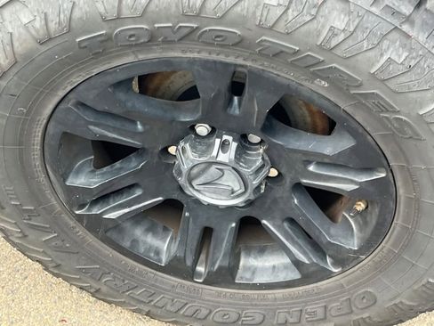 Used 2016 Toyota Tacoma SR5 w/ Towing Package image 22