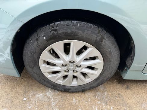 Used 2013 Toyota Prius Plug-In Hybrid image 59