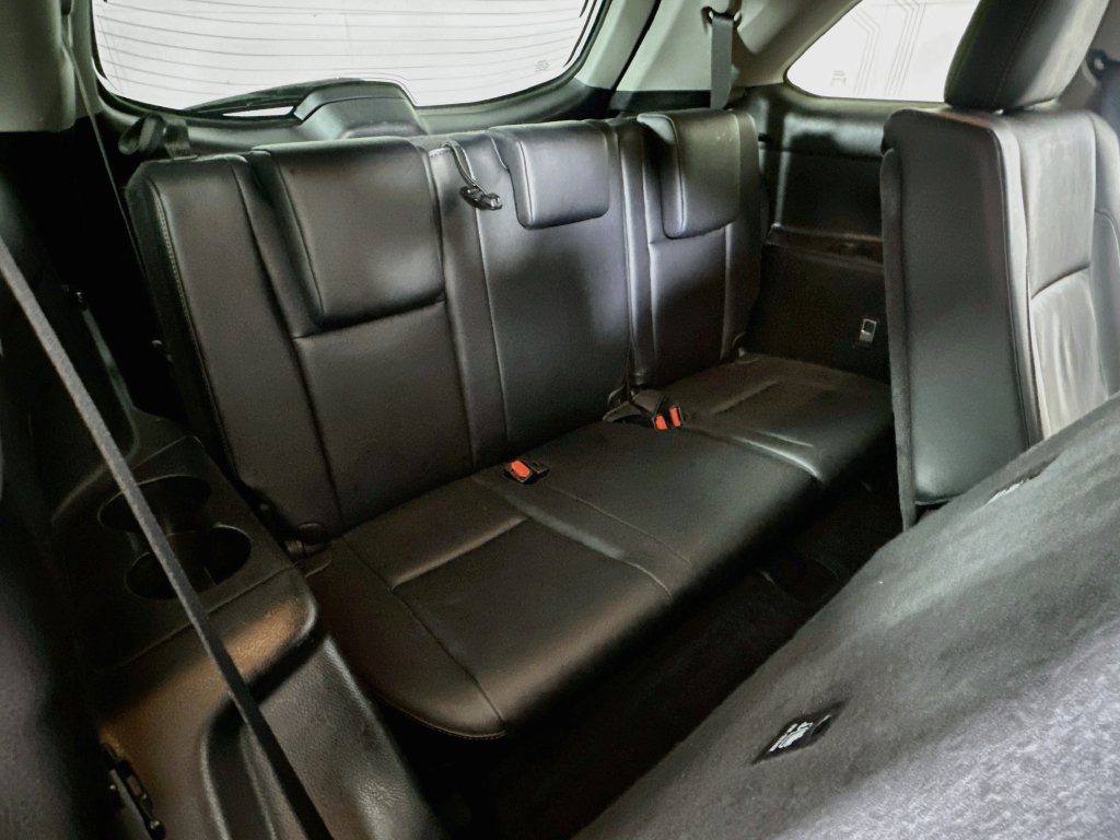 Used 2019 Toyota Highlander XLE FWD image 16