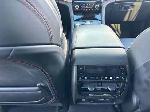 Used 2022 Jeep Grand Cherokee Summit image 12