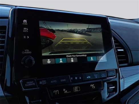 Used 2023 Honda Odyssey Elite image 11