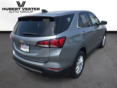 Used 2024 Chevrolet Equinox LT AWD/4WD image 2