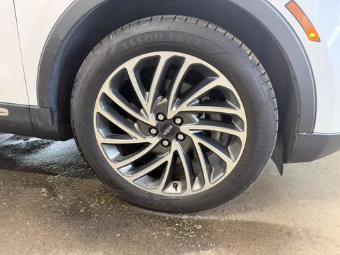 Used 2019 Lincoln Nautilus Reserve AWD/4WD image 30