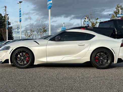 Used 2023 Toyota Supra Premium image 2