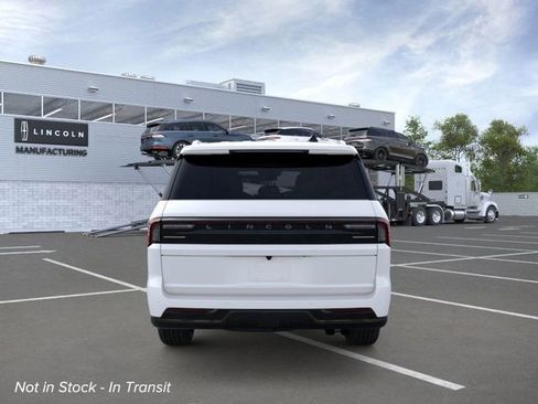 New 2026 Lincoln Navigator L Reserve AWD/4WD image 5