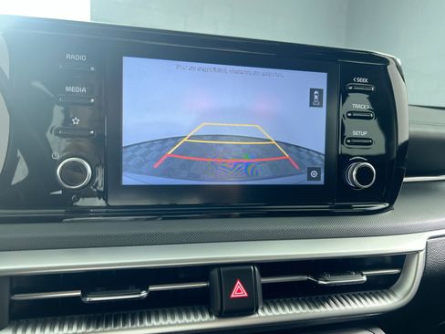 Used 2023 Kia K5 LXS image 28