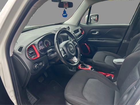 Used 2015 Jeep Renegade Trailhawk w/ Cold Weather Group AWD/4WD image 10