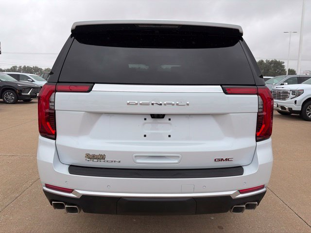 New 2026 GMC Yukon Denali w/ Denali Reserve Package AWD/4WD image 4