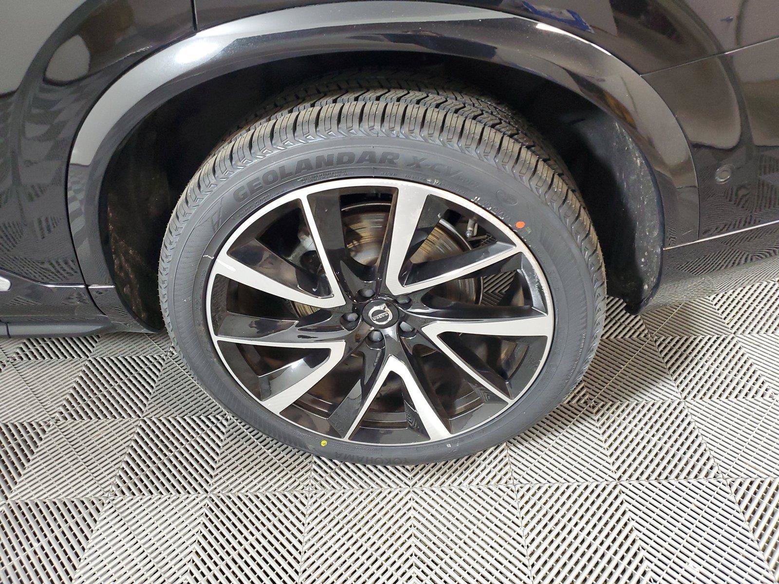 Certified 2023 Volvo XC90 B6 Plus w/ Protection Package Premier AWD/4WD image 11
