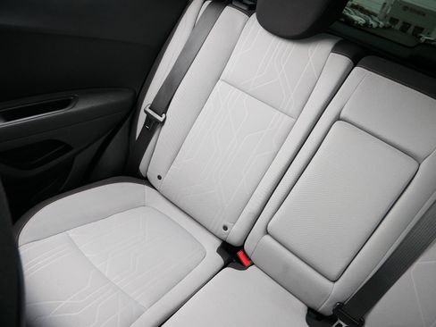 Used 2019 Chevrolet Trax LT w/ LPO, Cargo Package image 12