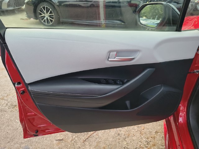 Used 2024 Toyota Corolla SE FWD image 12