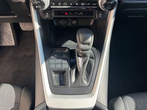 Used 2025 Toyota RAV4 XLE image 41