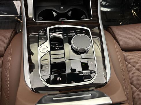 New 2026 BMW X5 xDrive50e AWD/4WD image 23