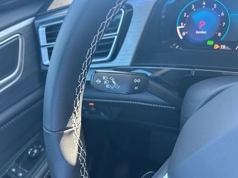 New 2026 Volkswagen Atlas Cross Sport SE image 23