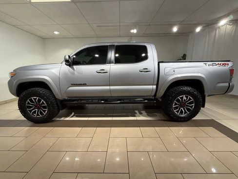 Used 2021 Toyota Tacoma TRD Sport w/ TRD Premium Sport Package AWD/4WD image 2