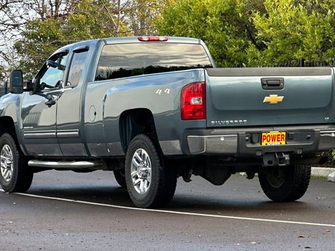 Used 2013 Chevrolet Silverado 2500 LT w/ Interior Plus Package image 6