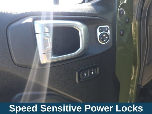 Used 2022 Jeep Wrangler Unlimited Sport AWD/4WD image 23