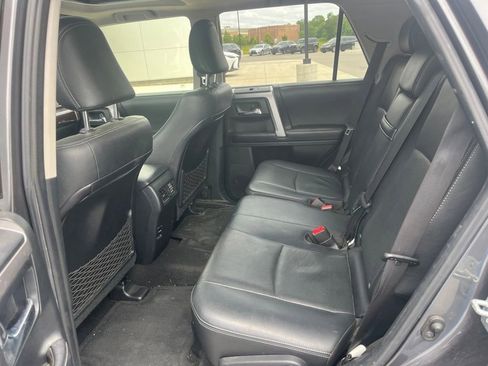 Used 2018 Toyota 4Runner Limited AWD/4WD image 23