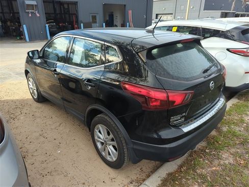 Certified 2019 Nissan Rogue Sport S w/ Appearance Package image 3