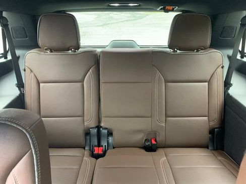 Used 2024 Chevrolet Tahoe High Country w/ Advanced Technology Package AWD/4WD image 14