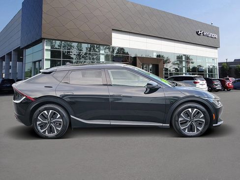 Used 2024 Kia EV6 Light image 4