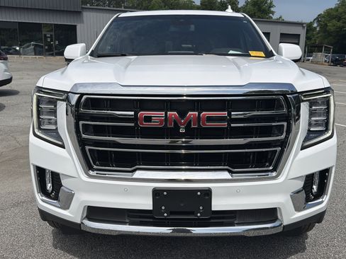 Used 2023 GMC Yukon SLT w/ SLT Luxury Package RWD image 9