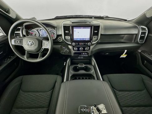 New 2026 RAM 1500 Express AWD/4WD image 9