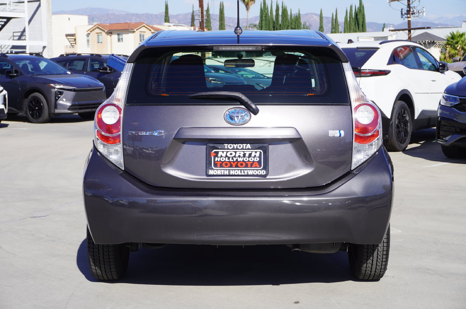 Used 2014 Toyota Prius C One FWD image 6