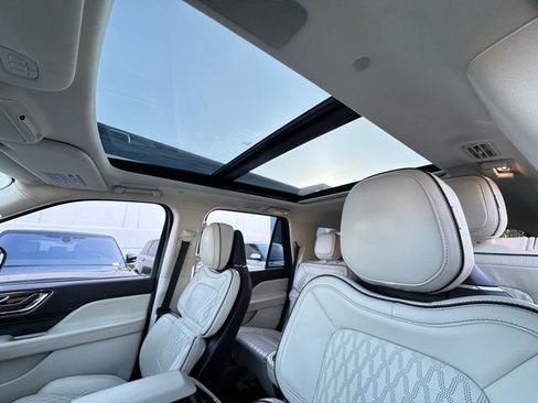 Used 2023 Lincoln Navigator Black Label image 40
