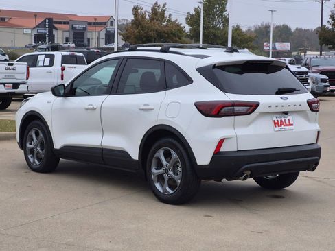 Used 2025 Ford Escape ST-Line w/ Tech Pack #1 image 4