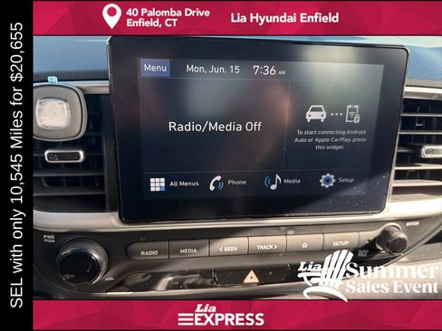 Used 2024 Hyundai Venue SEL FWD image 18