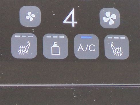 Used 2025 Genesis GV80 2.5T Standard image 17