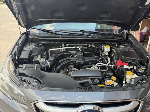 Used 2020 Subaru Outback Premium AWD/4WD image 19