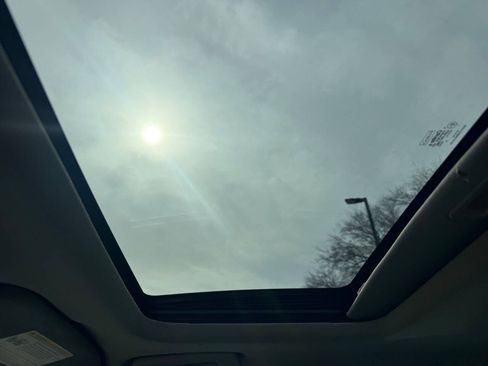 Used 2012 Ford Fusion SE image 24