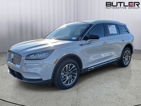 Used 2022 Lincoln Corsair FWD image 2